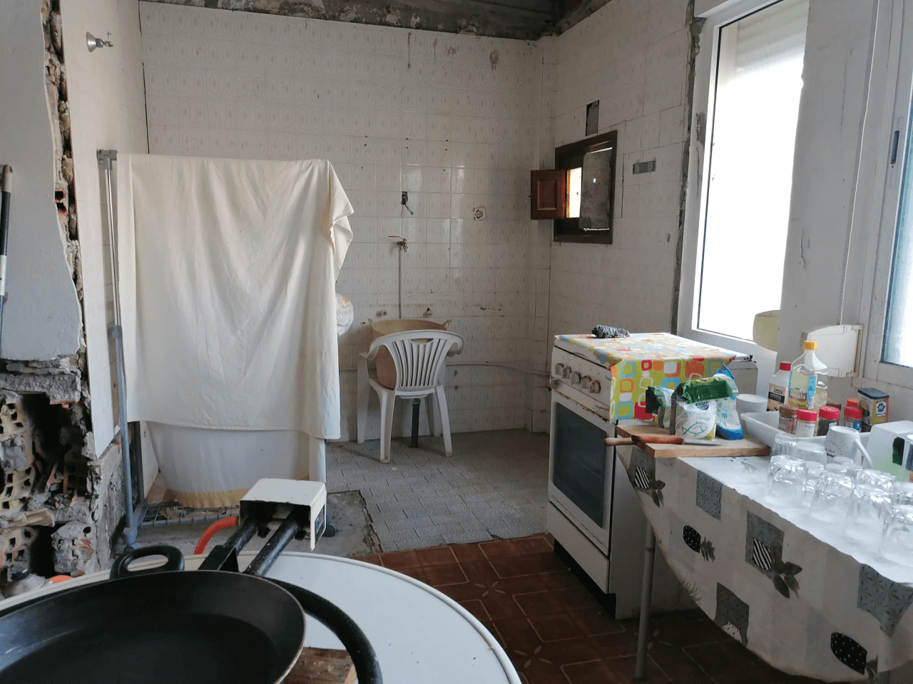 Village house to reform in Denia