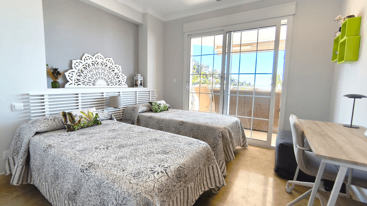 Apartment with sea views in La Sella (Denia)