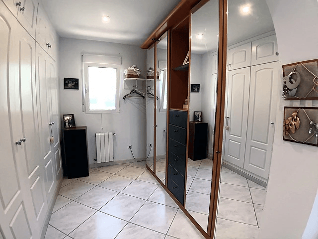 Extraordinary 5-Bedroom Villa in La Sella Golf, Denia
