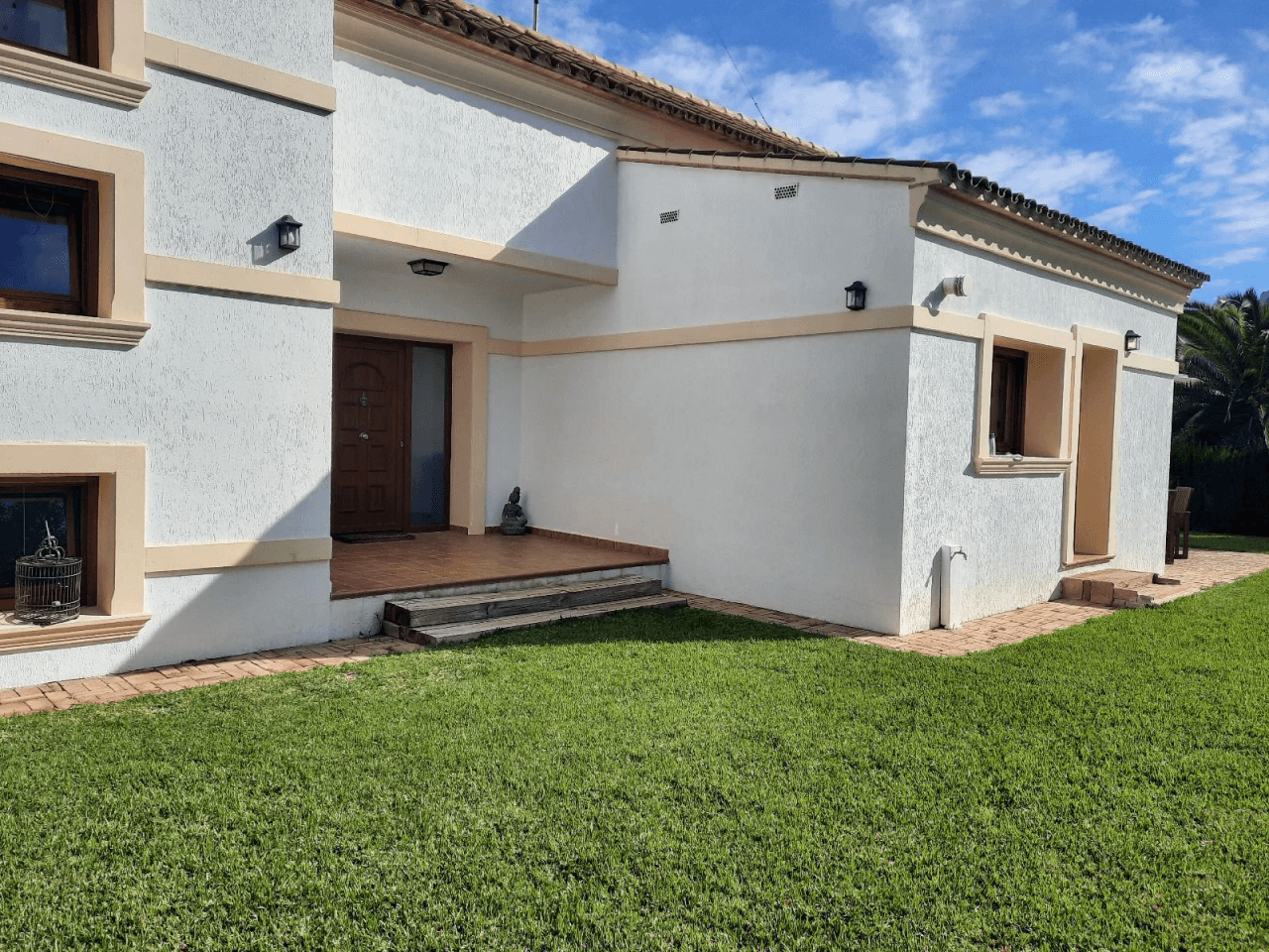 Preciosa villa en Denia con vistas al mar y montaña