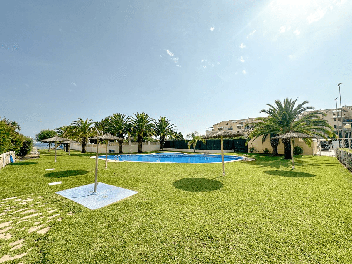 Apartamento en 1ª linea de playa - Denia