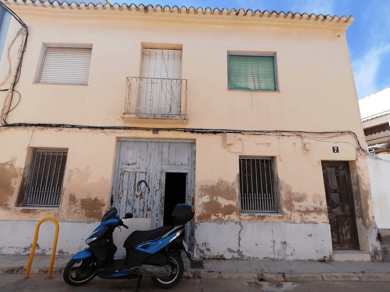 Casa de pueblo a reformar en Denia