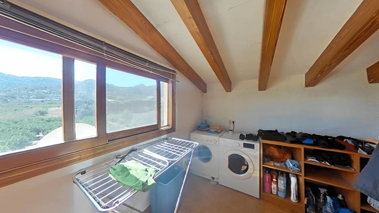 Villa con terreno en Pego