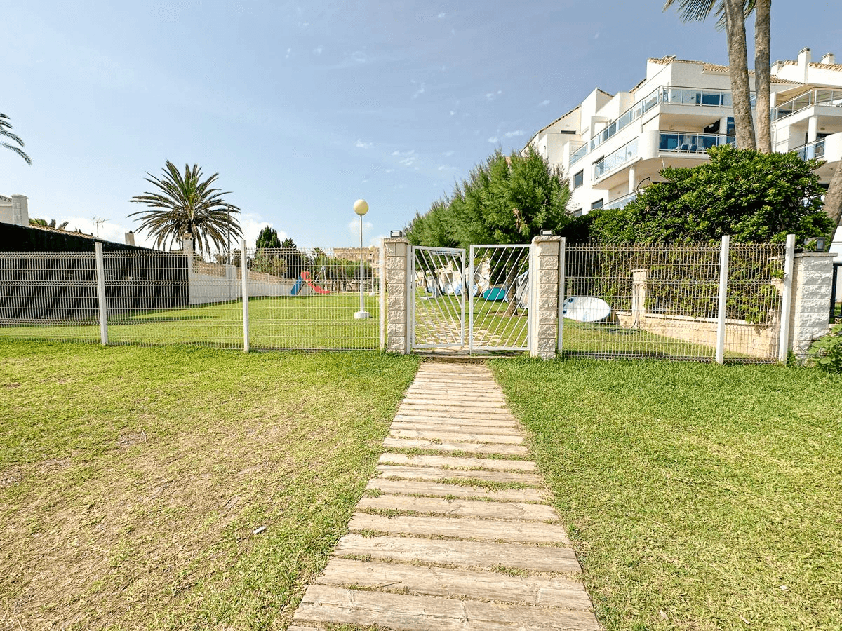 Apartamento en 1ª linea de playa - Denia