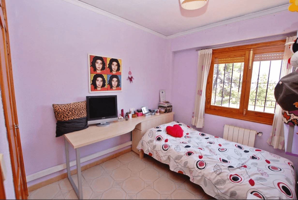 Villa con terreno en Pego