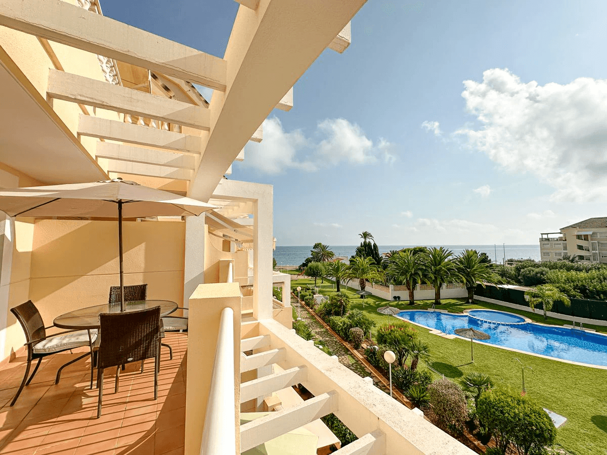 Apartamento en 1ª linea de playa - Denia