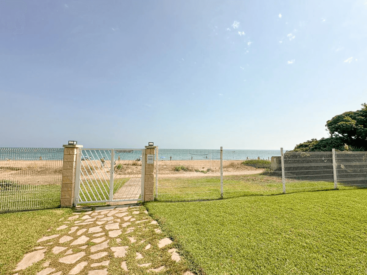 Apartamento en 1ª linea de playa - Denia
