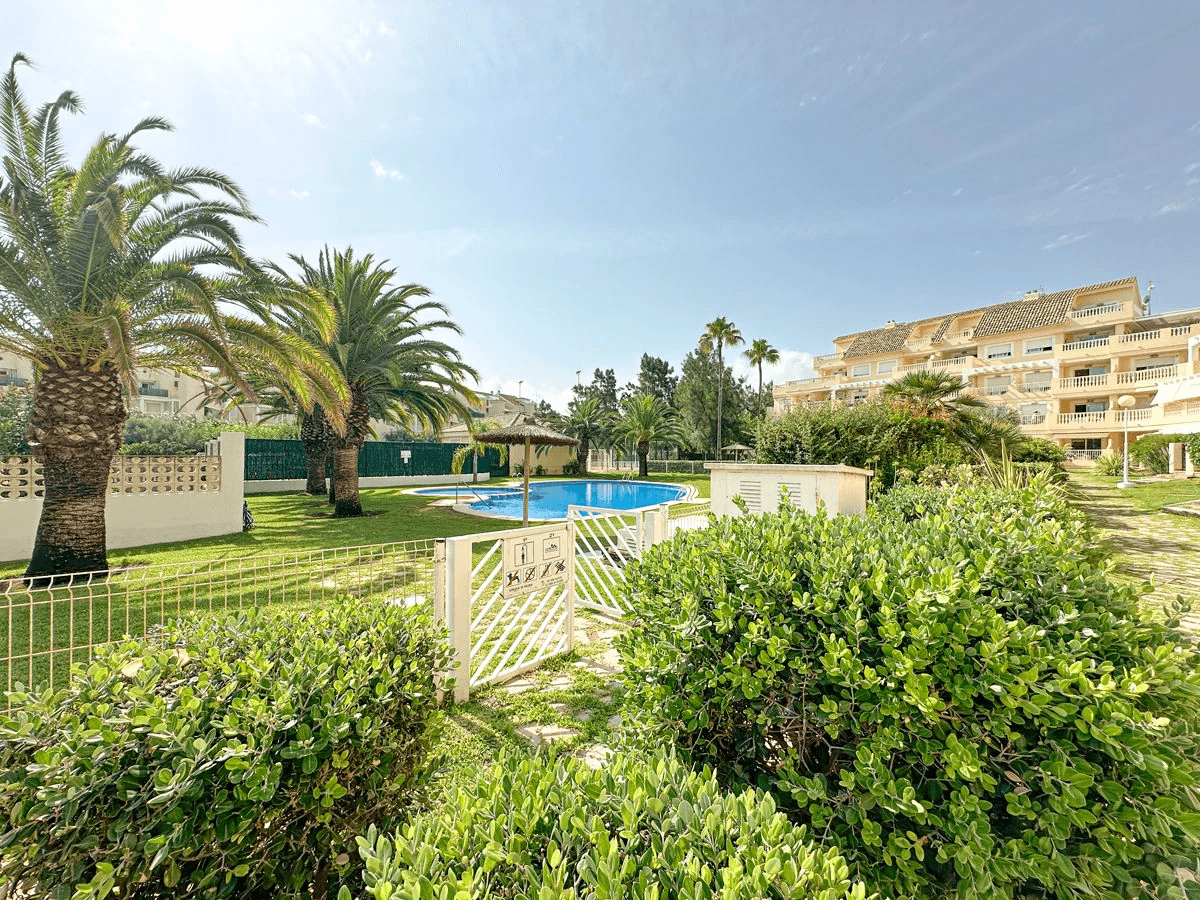 Apartamento en 1ª linea de playa - Denia