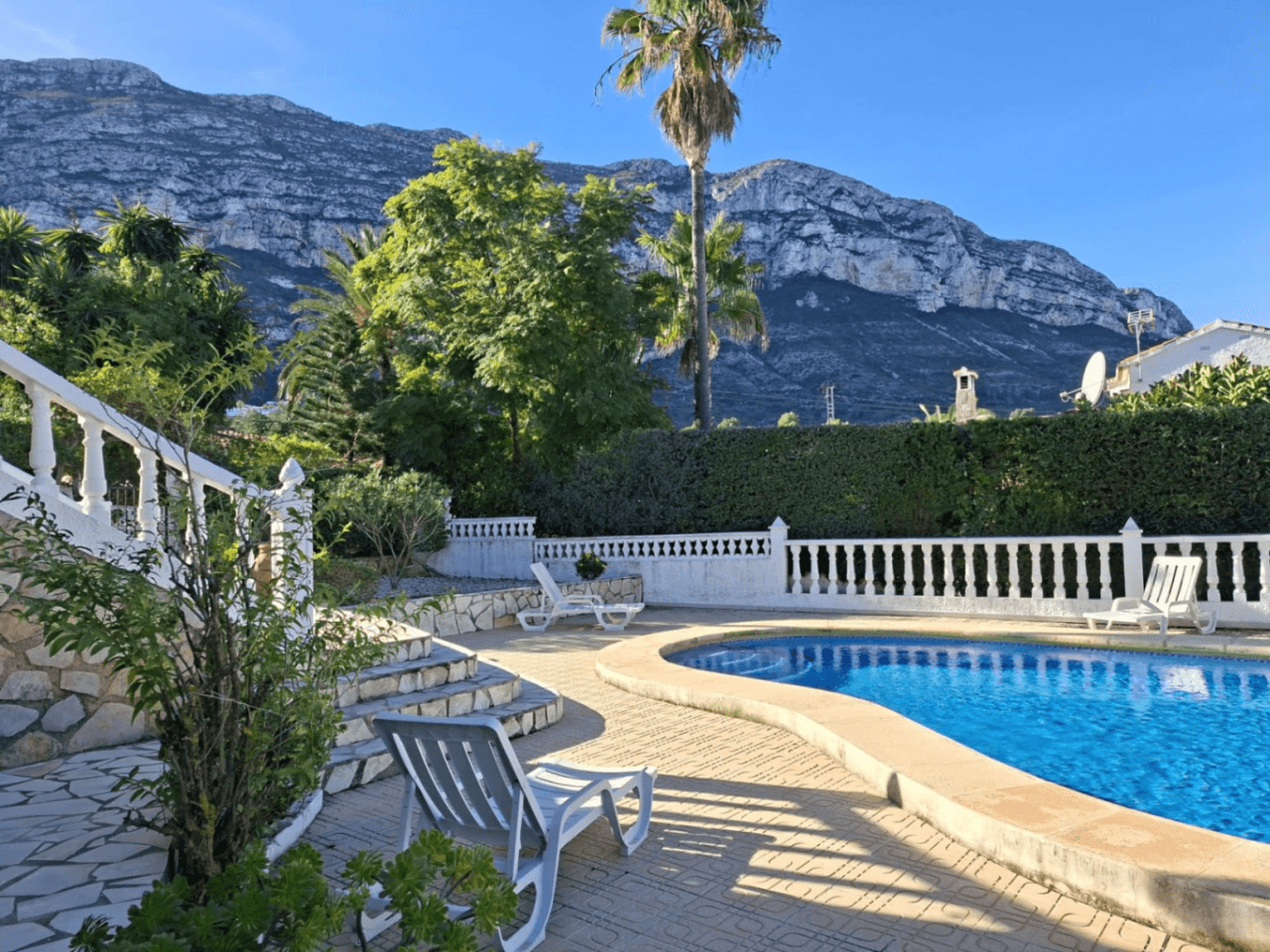 Chalet con vistas al mar y Montgó, Denia