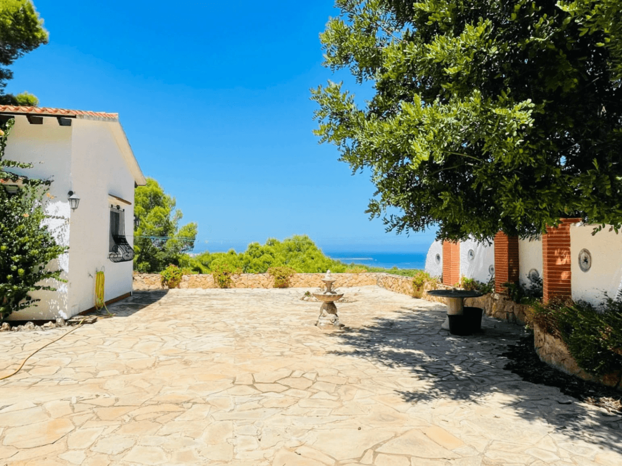 Chalet en Las Rotas con vistas panorámicas al mar y montaña