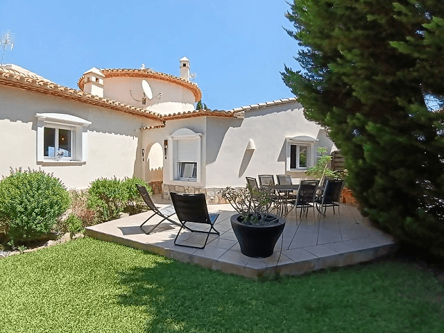 Extraordinaria Villa de 5 dormitorios en La Sella Golf, Denia