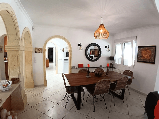 Extraordinaria Villa de 5 dormitorios en La Sella Golf, Denia