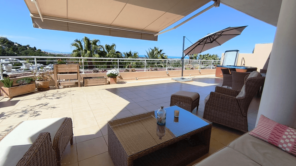 Apartamento con vistas al mar en la Sella (Denia)