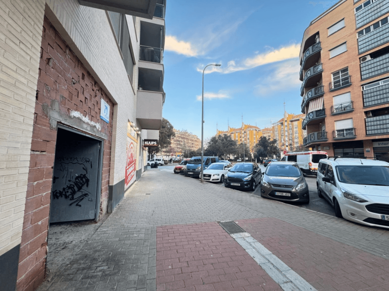 Local comercial en bruto en Denia en avd marquesat