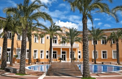 CASA DE PUEBLO MUY CENTRICA EN EL VERGEL / Realizamos la AutoRenovacion