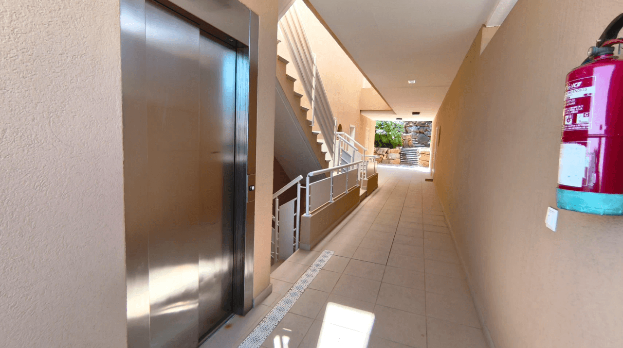 Apartamento y despacho en la Sella (Denia)