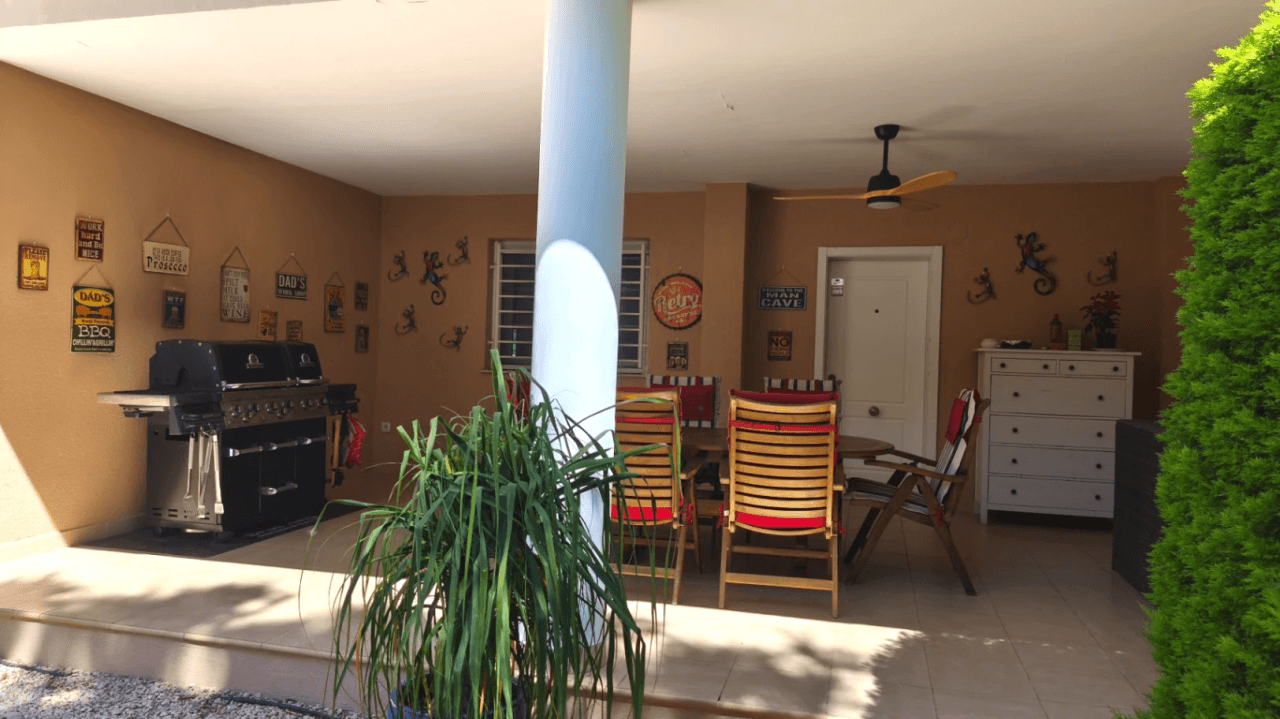 Apartamento y despacho en la Sella (Denia)