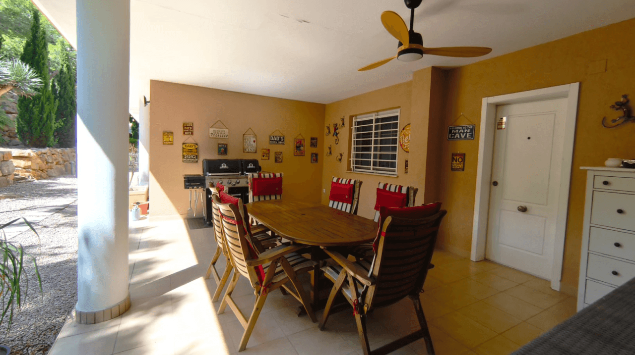 Apartamento y despacho en la Sella (Denia)