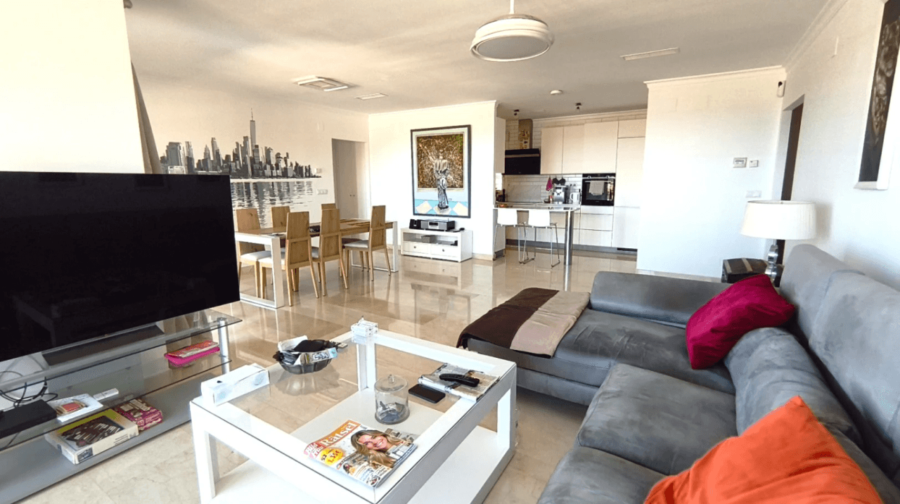 Apartamento y despacho en la Sella (Denia)