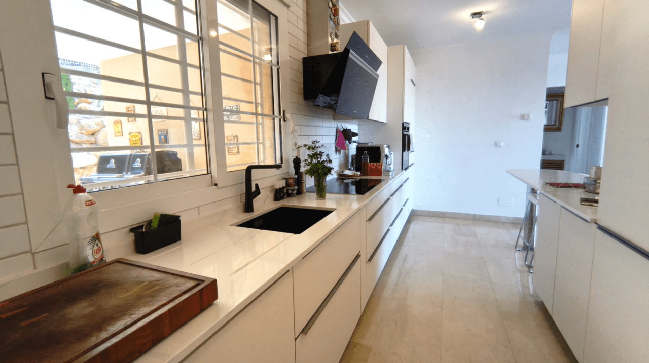 Apartamento y despacho en la Sella (Denia)