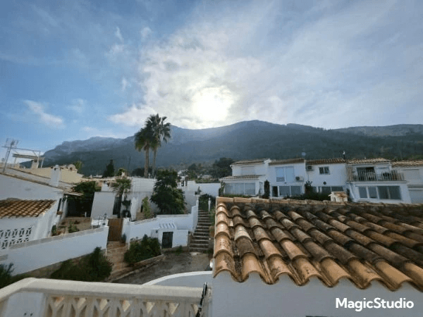 Casa adosado con estudio en La Pedrera