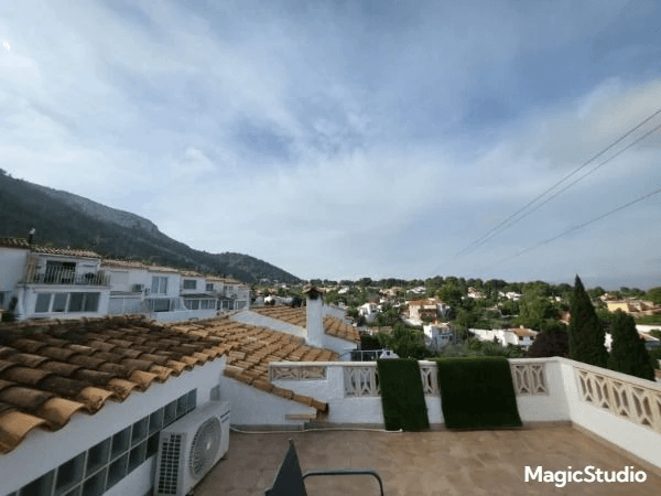 Casa adosado con estudio en La Pedrera