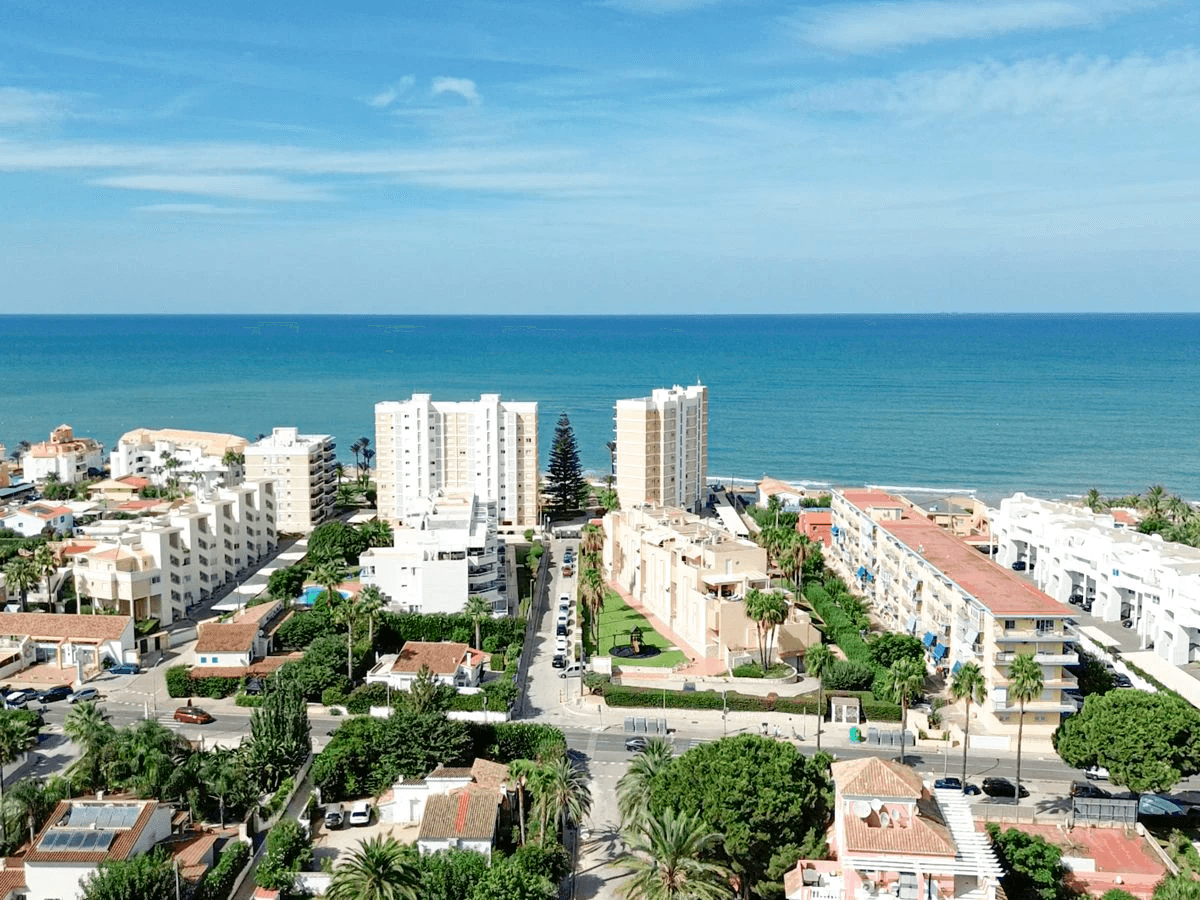 Adosado de 3 dormitorios a 550m de la playa de Denia