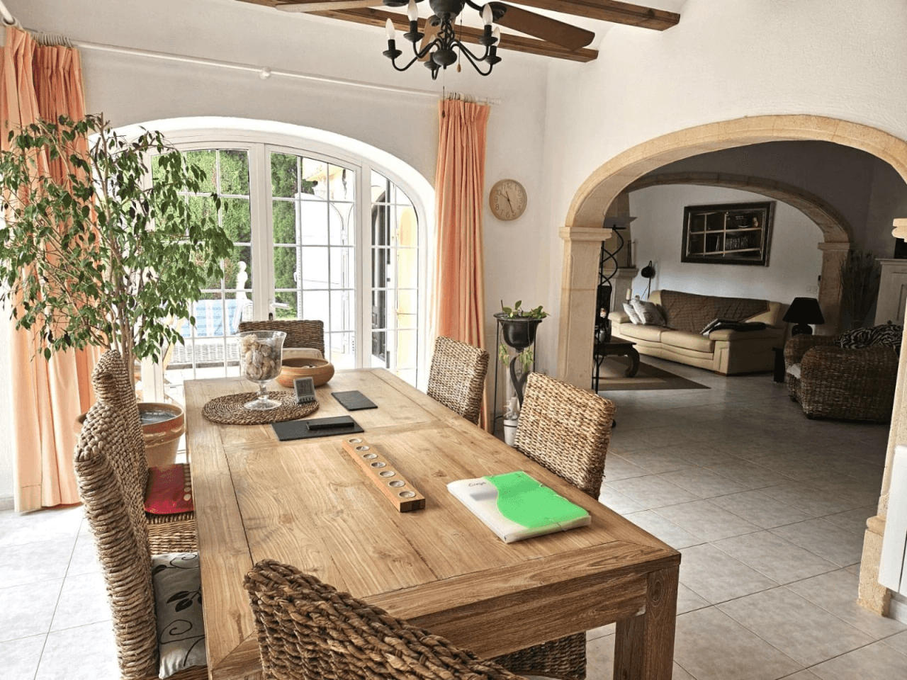 Villa renovada en Montgó, Denia