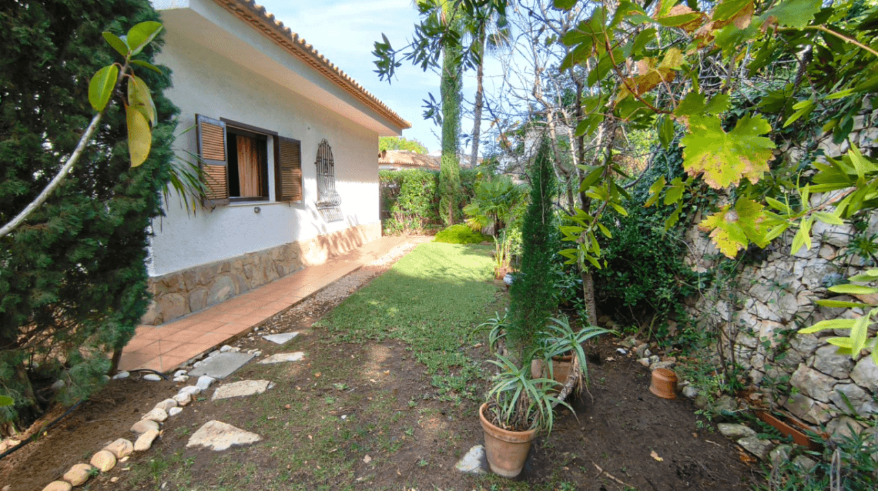 Villa con estudio en La Sella