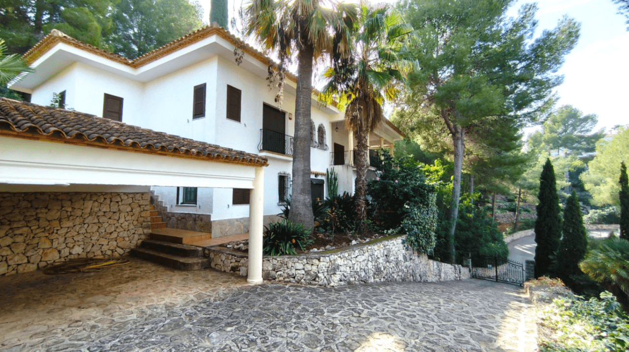 Villa con estudio en La Sella