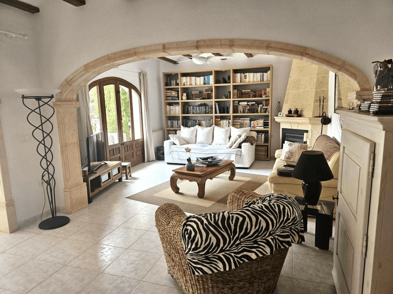 Villa renovada en Montgó, Denia