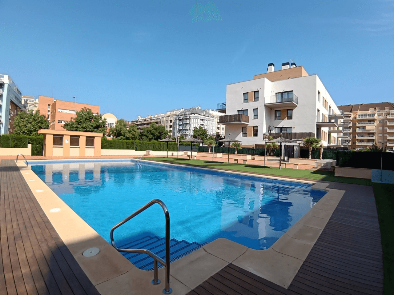 Apartment between the port and the center of Denia