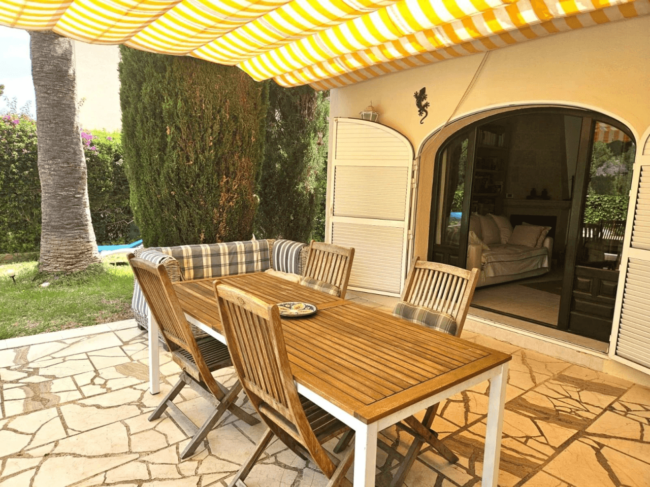 Villa renovada en Montgó, Denia