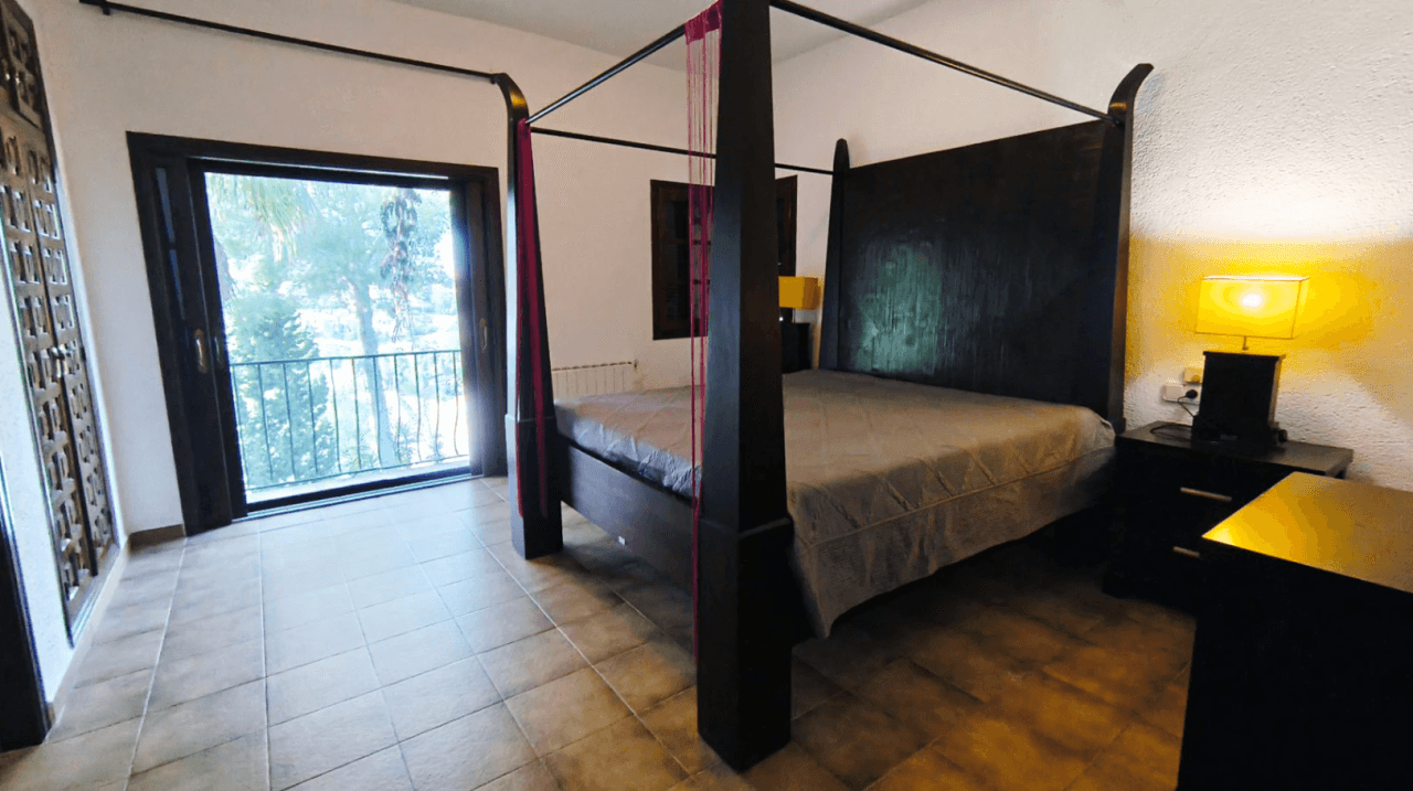 Villa con estudio en La Sella