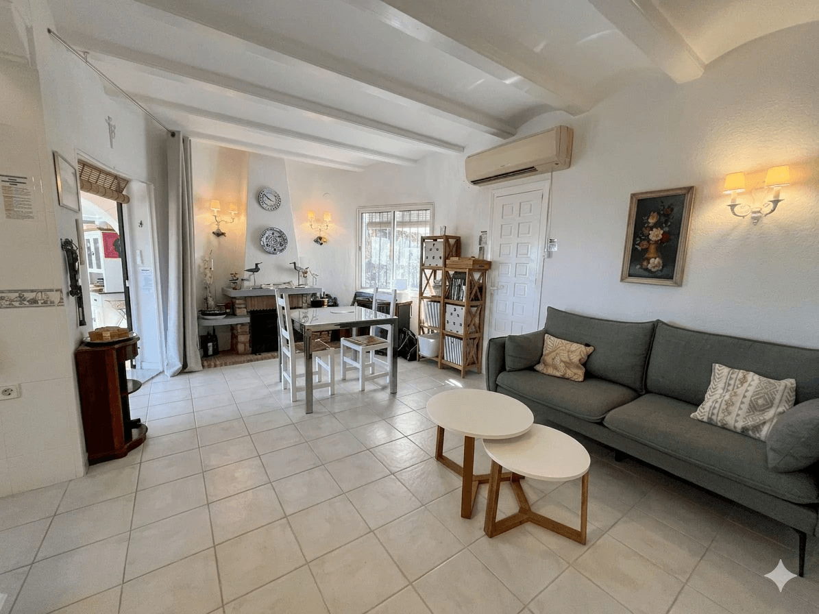 Villa con piscina en Montgó, Denia